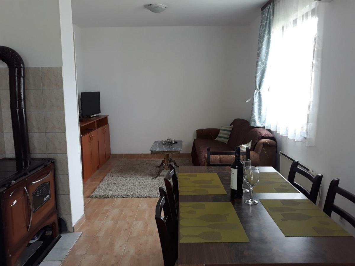 Apartman Dijelovi Bijeljina Eksteriør bilde